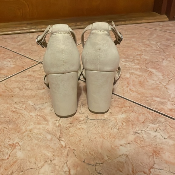 Francesca Heels - Picture 3 of 5